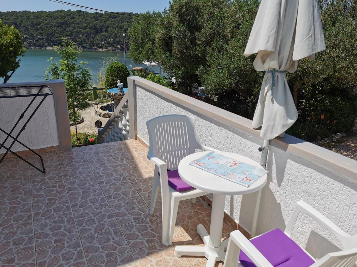 Cosy Room Arba With Private Bathroom And Sea View Kampor Екстериор снимка