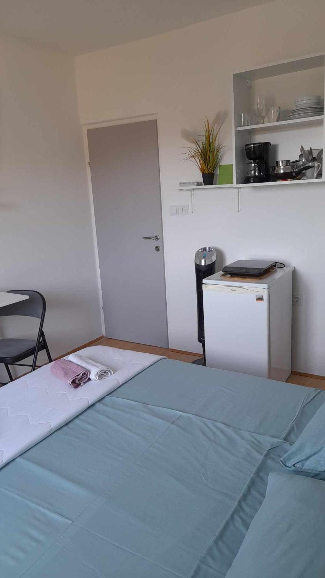 Cosy Room Arba With Private Bathroom And Sea View Kampor Екстериор снимка